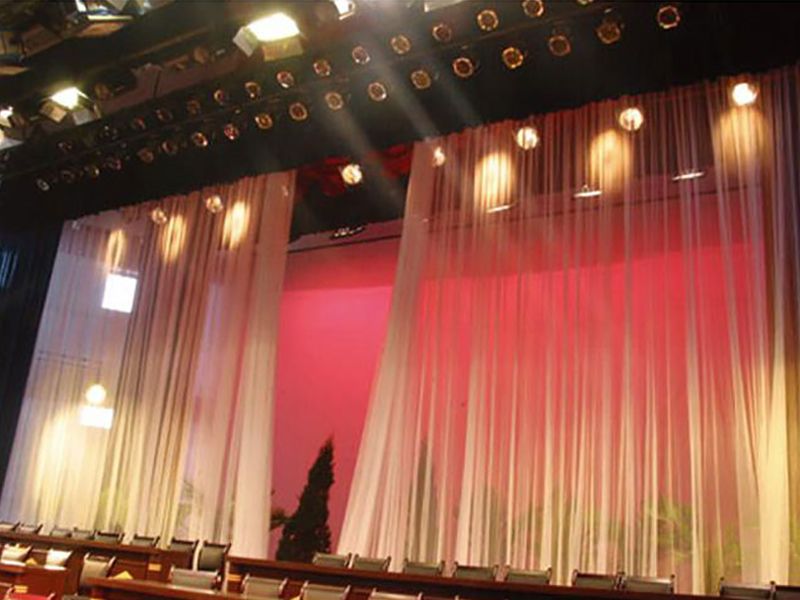 對(duì)開紗幕